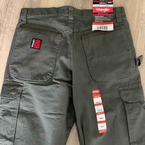 NWT WRANGLER® RIGGS WORKWEAR® RIPSTOP RANGER CARGO